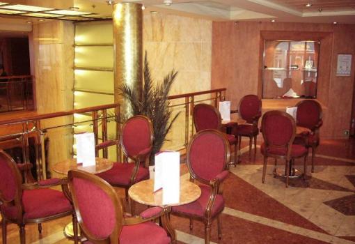 Bar junto al Vestíbulo del Barco